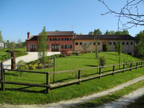 Отель Agriturismo Cornolere  Кастелькуччо